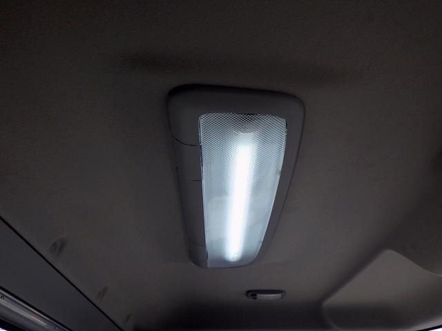 ヒノレンジャー 4.2トン 平ボディー 標準 580 床板張り 左右アオリバランサー ロープ通し穴4対 埋込フック4対 坂道発進補助装置 室内蛍光灯 運転席天井コンソール 純正ラジオ ETC 4200kg 6MT(31枚目)