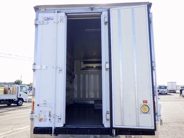 エルフトラック 冷凍冷蔵車 2トン ワイドロング マイナス30℃設定 スタンバイ 左スライドドア 格納P/Gリモコン付き(10枚目)