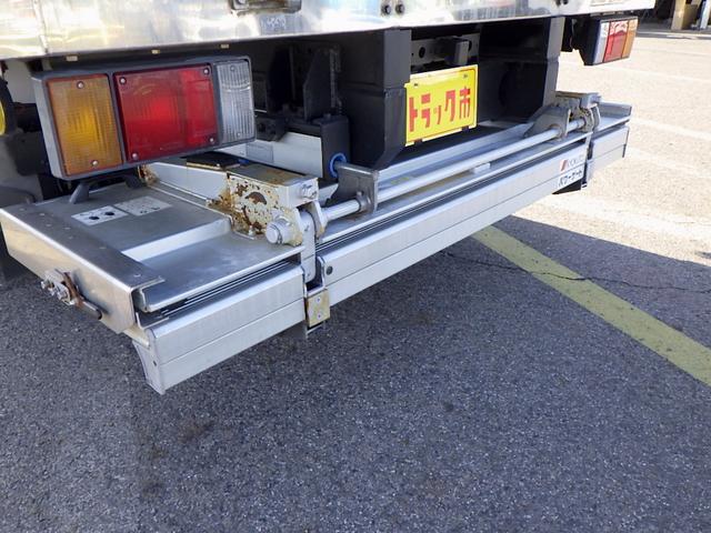 エルフトラック 冷凍冷蔵車 2トン ワイドロング マイナス30℃設定 スタンバイ 左スライドドア 格納P/Gリモコン付き(19枚目)