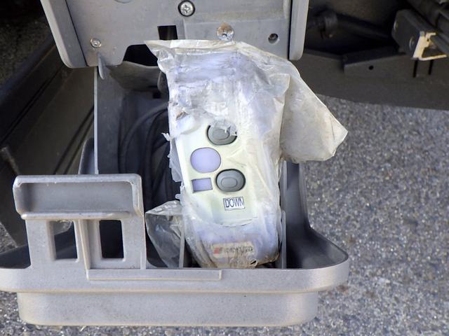 エルフトラック 冷凍冷蔵車 2トン ワイドロング マイナス30℃設定 スタンバイ 左スライドドア 格納P/Gリモコン付き(21枚目)