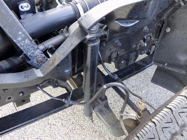 デュトロ 2トン 平ボディー ワイドロング 床板張り 全低床 埋込フック3対 左右アオリバランサー LEDヘッドライト 左右天井コンソール 純正ラジオ Bluetooth USB AUX ETC 保証書 6MT(44枚目)