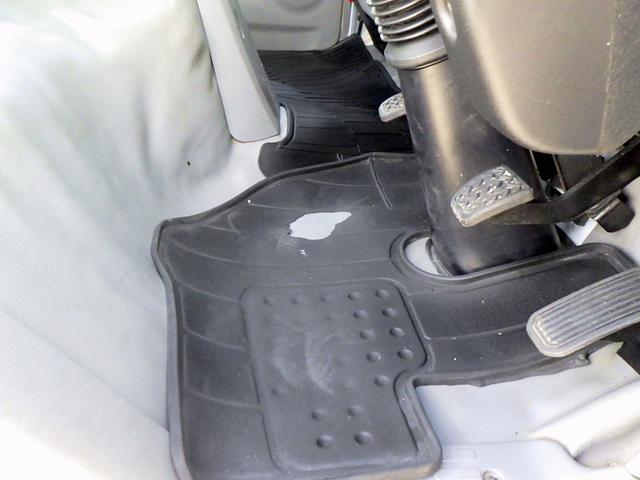 デュトロ 高所作業車 12m 鉄バケット フロント収納式 作業床高さ11.9m 積載荷重200kg アワメーター1736h 坂道発進補助装置 電動パーキングブレーキ 左電格ミラー ETC 3人乗 5MT(23枚目)