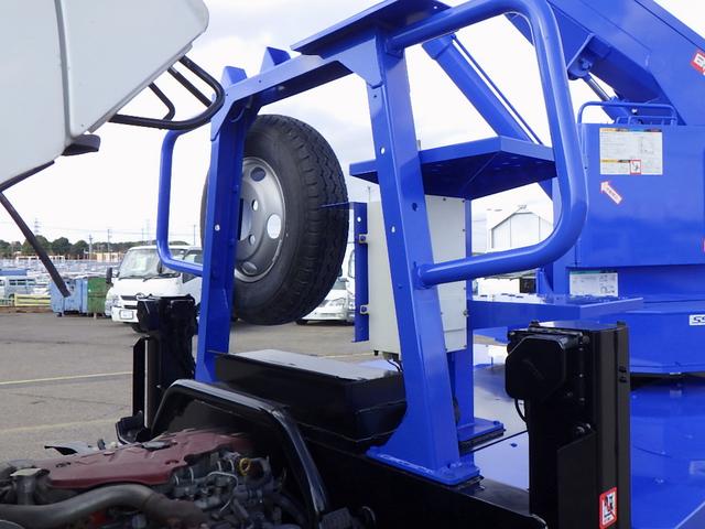 デュトロ 高所作業車 12m 鉄バケット フロント収納式 作業床高さ11.9m 積載荷重200kg アワメーター1736h 坂道発進補助装置 電動パーキングブレーキ 左電格ミラー ETC 3人乗 5MT(35枚目)