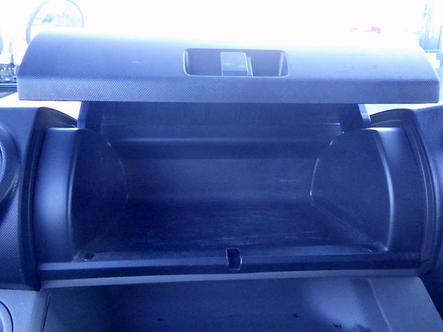 トヨエース 2トン ルートバン ジャストロー 絶版車 両側スライドドア リアWタイヤ 両側電格ミラー 横滑防止装置 純正ラジオ ETC キーレス 保証書 取説 2000kg 3人乗 5MT(16枚目)