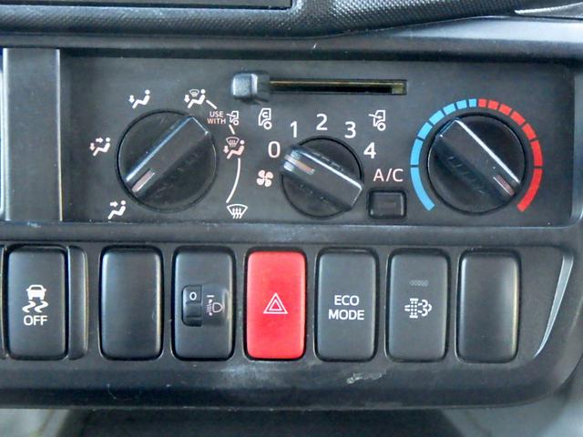 トヨエース 2トン ルートバン ジャストロー 絶版車 両側スライドドア リアWタイヤ 両側電格ミラー 横滑防止装置 純正ラジオ ETC キーレス 保証書 取説 2000kg 3人乗 5MT(25枚目)