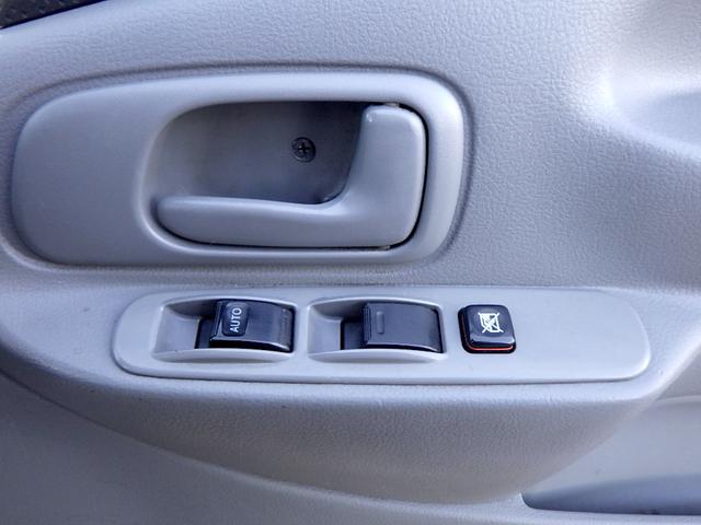 トヨエース 2トン ルートバン ジャストロー 絶版車 両側スライドドア リアWタイヤ 両側電格ミラー 横滑防止装置 純正ラジオ ETC キーレス 保証書 取説 2000kg 3人乗 5MT(29枚目)