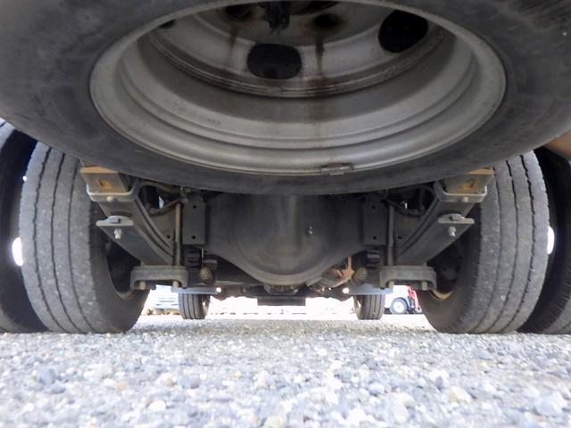 トヨエース 2トン ルートバン ジャストロー 絶版車 両側スライドドア リアWタイヤ 両側電格ミラー 横滑防止装置 純正ラジオ ETC キーレス 保証書 取説 2000kg 3人乗 5MT(32枚目)