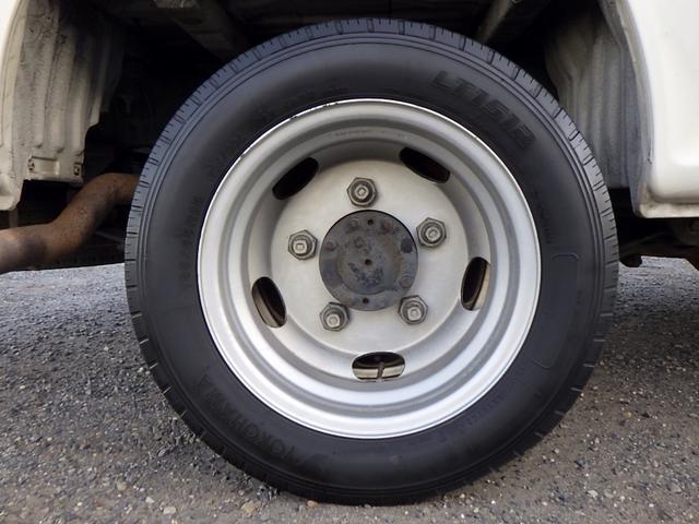 トヨエース 2トン ルートバン ジャストロー 絶版車 両側スライドドア リアWタイヤ 両側電格ミラー 横滑防止装置 純正ラジオ ETC キーレス 保証書 取説 2000kg 3人乗 5MT(37枚目)