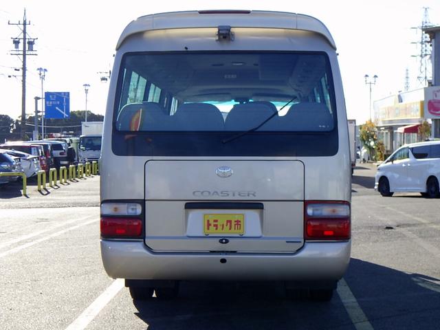 コースター 　バス　ＥＸ　ロング　２９人乗　Ｈｉルーフ　総輪エアサス　自動スイングドア　リアワイパー＆デフォガ　ルーフスポイラー　電動ルームミラー　リクライニングシート　荷物棚　ＬＥＤヘッド　ナビ　Ｂカメラ　６ＭＴ（6枚目）
