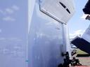 　３．３トン　冷蔵冷凍車　－３０℃設定　格納パワーゲート　５７０　標準幅　サイドドア　システムフロア　ラッシングレール２段　坂道発進補助　ディスチャージヘッドライト　キーレス　ＥＴＣ　３．３ｔ　６ＭＴ（30枚目）