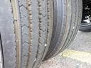 　４．２５トン　平ボディ　アルミブロック　ワイド　超ロング　ハイルーフ　後期モデル　荷台床板張り　衝突軽減ブレーキ　車線逸脱警報　横滑り防止装置　ＡＳＲ　スマートキー　４２５０ｋｇ　５ＭＴ（24枚目）