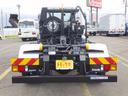 　３．５トン　アームロール　脱着装置付きコンテナ専用車　ラダー付きバックステージ　衝突軽減ブレーキ　車線逸脱警報　横滑り防止装置　クルーズコントロール　ミラーヒーター　３５００ｋｇ　６ＭＴ（10枚目）