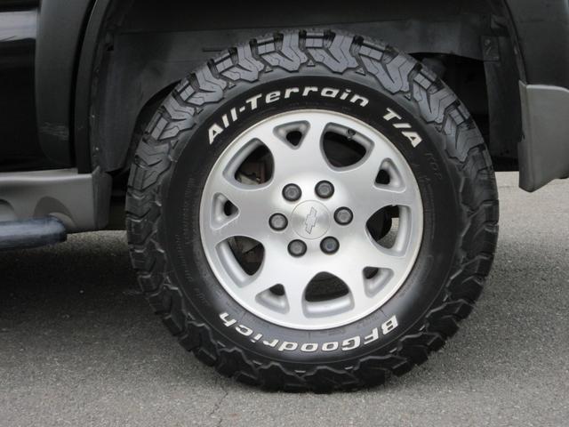 シボレータホ 　Ｚ７１　４ＷＤ　新車並行車　実走行５００００ｋｍ　カナダ物　オートチェック証明付き　本皮シート　サンルーフ　ＥＴＣ　１ナンバー登録（8枚目）