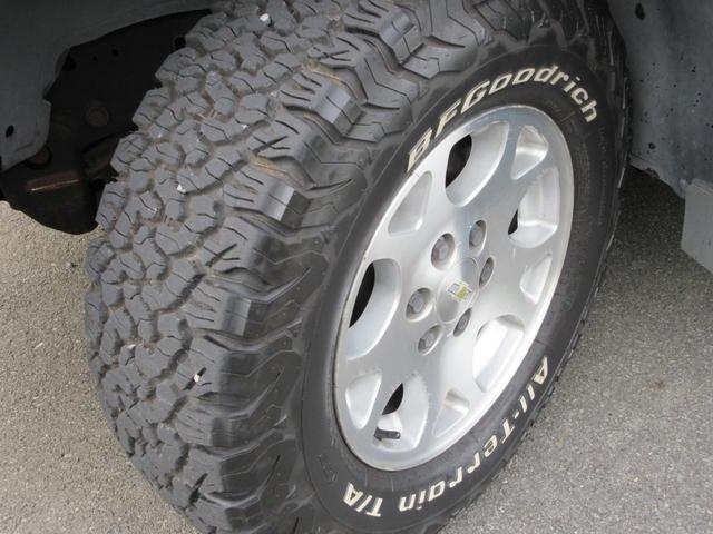 シボレータホ 　Ｚ７１　４ＷＤ　新車並行車　実走行５００００ｋｍ　カナダ物　オートチェック証明付き　本皮シート　サンルーフ　ＥＴＣ　１ナンバー登録（9枚目）