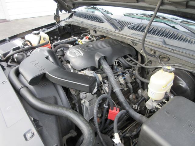 シボレータホ 　Ｚ７１　４ＷＤ　新車並行車　実走行５００００ｋｍ　カナダ物　オートチェック証明付き　本皮シート　サンルーフ　ＥＴＣ　１ナンバー登録（12枚目）