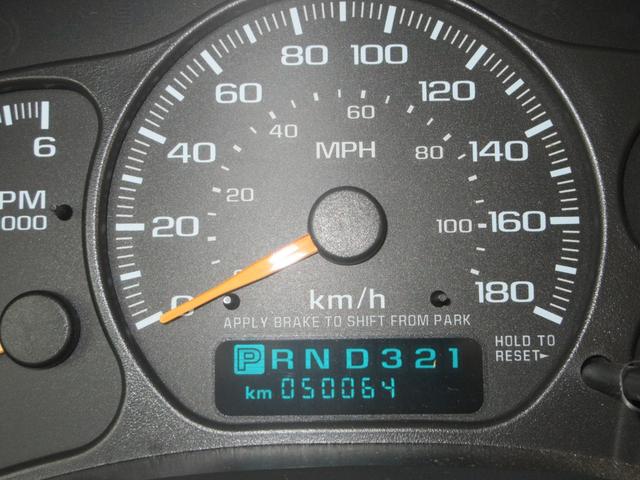 シボレータホ 　Ｚ７１　４ＷＤ　新車並行車　実走行５００００ｋｍ　カナダ物　オートチェック証明付き　本皮シート　サンルーフ　ＥＴＣ　１ナンバー登録（13枚目）