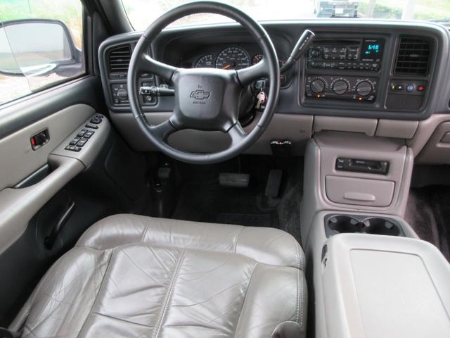 シボレータホ 　Ｚ７１　４ＷＤ　新車並行車　実走行５００００ｋｍ　カナダ物　オートチェック証明付き　本皮シート　サンルーフ　ＥＴＣ　１ナンバー登録（14枚目）
