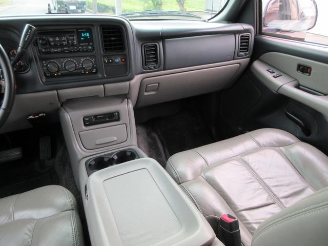 シボレータホ 　Ｚ７１　４ＷＤ　新車並行車　実走行５００００ｋｍ　カナダ物　オートチェック証明付き　本皮シート　サンルーフ　ＥＴＣ　１ナンバー登録（17枚目）