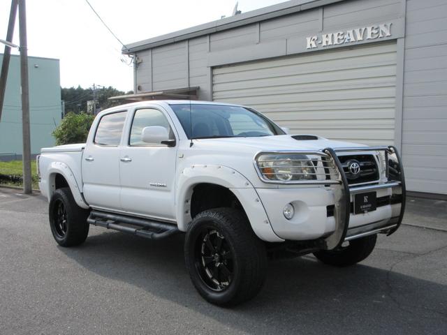 タコマ ダブルキャブ　４ＷＤ　新車並行車　リフトアップ　実走行４６８００マイル　オートチェック＆カーファックス付き　社外２０インチＡＷ＆オーバーフェンダー＆グリルガード（11枚目）
