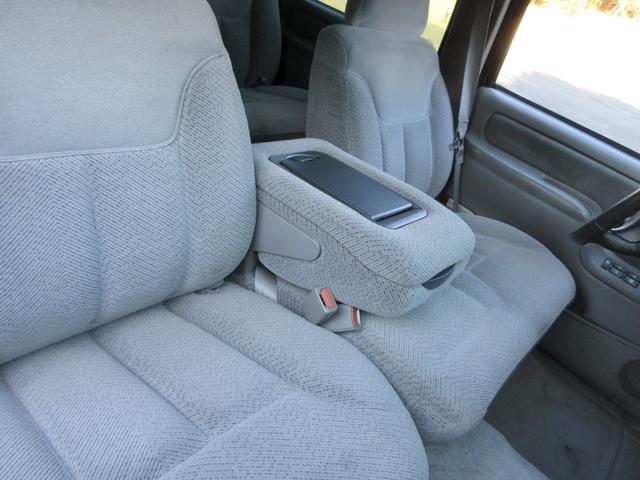 シボレーサバーバン ベースグレード　新車並行車　１オーナー　実走行６５３００マイル　４５４ビックブロックエンジン７．４Ｌ　カーファックス付き　同色ブラックＮＥＷペイント　１ナンバー登録　ローダウンＣノッチ　社外ＡＷ　ベンチシート（28枚目）