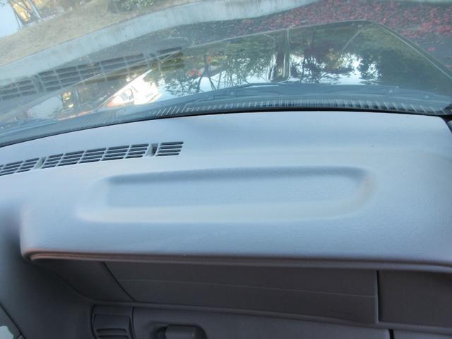 シボレーサバーバン ベースグレード　新車並行車　１オーナー　実走行６５３００マイル　４５４ビックブロックエンジン７．４Ｌ　カーファックス付き　同色ブラックＮＥＷペイント　１ナンバー登録　ローダウンＣノッチ　社外ＡＷ　ベンチシート（31枚目）