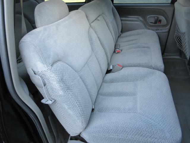 シボレーサバーバン ベースグレード　新車並行車　１オーナー　実走行６５３００マイル　４５４ビックブロックエンジン７．４Ｌ　カーファックス付き　同色ブラックＮＥＷペイント　１ナンバー登録　ローダウンＣノッチ　社外ＡＷ　ベンチシート（33枚目）