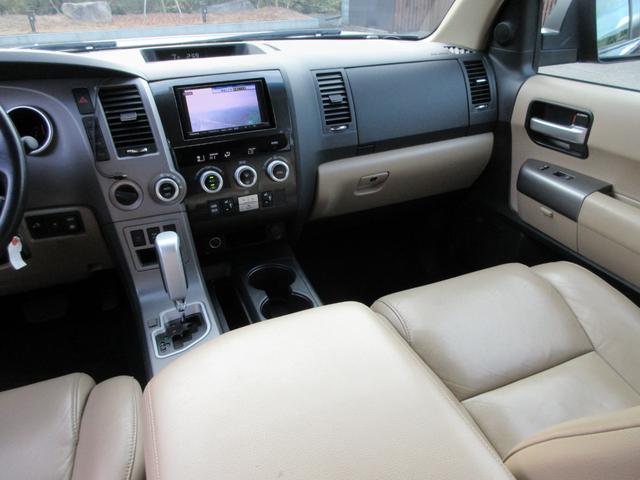 セコイア リミテッド　２０１３ｙモデル　新車並行車　実走行５３９００マイル　オートチェック証明付き　４ＷＤ　１ナンバー登録　本皮シート　サンルーフ　社外ＡＷ（21枚目）