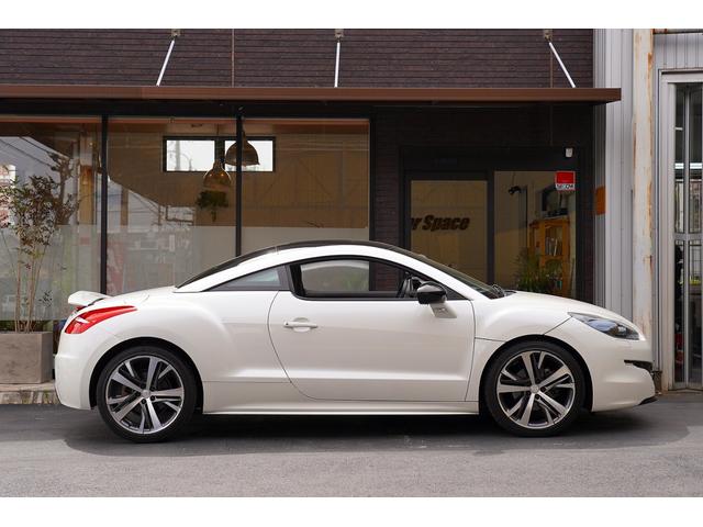 ＲＣＺ ＧＴライン　特別仕様車レッドステッチレザーインテリア専用１９インチホイール禁煙車クルーズコントロール前後コーナーセンサーアクティブスポイラーフルセグ地デジナビＥＴＣオートライト横滑り防止ＥＳＰヒルアシスト６速ＡＴ（18枚目）