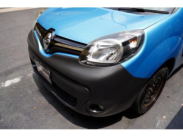 カングー クルール　限定車フルセグ地デジナビＢｌｕｅｔｏｏｔｈバックカメラＥＴＣ禁煙タイミングチェーンターボオートエアコンオートライト床下収納オーバーヘッドコンソール助手席フラット１５インチデイトナクルーズコントロール（63枚目）