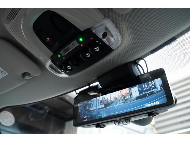 ＭＩＮＩ クーパーＳＤ　クラブマン　禁煙１オーナー本革シートヒーター付デジタルインナーミラードラレコ前後コーナーセンサＥＴＣナビＬＥＤアクティブクルーズコントロール電動パーキングスマートキー前後ディクセル低ダストパット断熱フィルム施工済（3枚目）