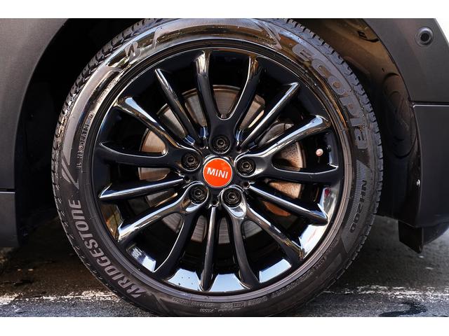 ＭＩＮＩ クーパーＳＤ　クラブマン　禁煙１オーナー本革シートヒーター付デジタルインナーミラードラレコ前後コーナーセンサＥＴＣナビＬＥＤアクティブクルーズコントロール電動パーキングスマートキー前後ディクセル低ダストパット断熱フィルム施工済（61枚目）