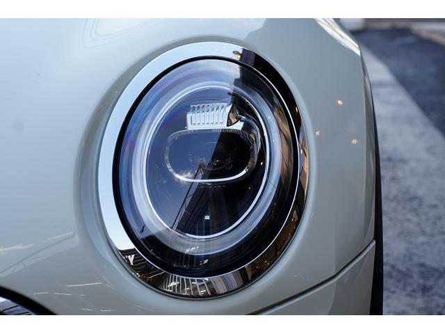 ＭＩＮＩ クーパーＳＤ　クラブマン　禁煙１オーナー本革シートヒーター付デジタルインナーミラードラレコ前後コーナーセンサＥＴＣナビＬＥＤアクティブクルーズコントロール電動パーキングスマートキー前後ディクセル低ダストパット断熱フィルム施工済（71枚目）