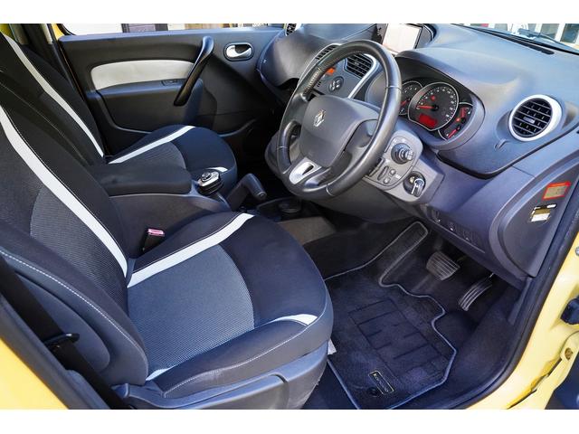 カングー ラ・ポスト　限定車１オーナー禁煙ＴＶナビ後席モニターＥＴＣバックカメラＢｌｕｅｔｏｏｔｈ助手席フラットシート床下収納オーバーヘッドコンソールオートエアコン観音開き後席トレイトリコロールライセンスカバー盗難防止（22枚目）