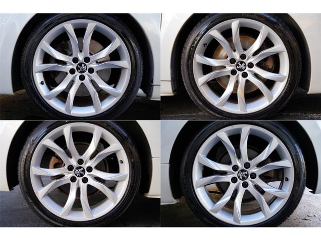 RCZ ベースグレード 左ハンドル6速ミッションターボ本革シート地デジナビETC前後コーナーセンサー禁煙クルーズコントロールシートヒーターヒルアシスト盗難防止ESP横滑防止アクティブリアスポ19インチアルミHIDオートライト(9枚目)