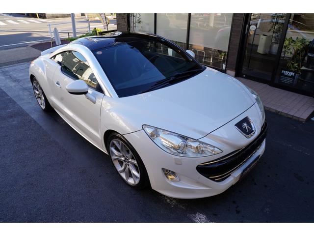 RCZ ベースグレード 左ハンドル6速ミッションターボ本革シート地デジナビETC前後コーナーセンサー禁煙クルーズコントロールシートヒーターヒルアシスト盗難防止ESP横滑防止アクティブリアスポ19インチアルミHIDオートライト(10枚目)