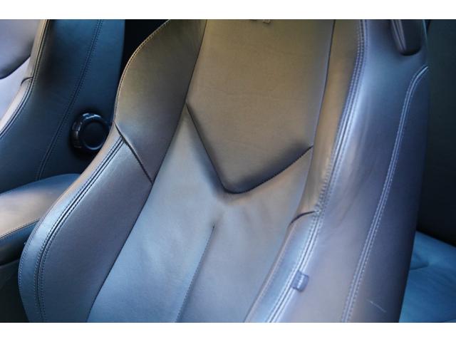 RCZ ベースグレード 左ハンドル6速ミッションターボ本革シート地デジナビETC前後コーナーセンサー禁煙クルーズコントロールシートヒーターヒルアシスト盗難防止ESP横滑防止アクティブリアスポ19インチアルミHIDオートライト(29枚目)