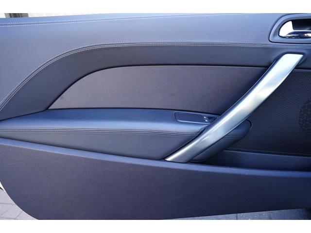 RCZ ベースグレード 左ハンドル6速ミッションターボ本革シート地デジナビETC前後コーナーセンサー禁煙クルーズコントロールシートヒーターヒルアシスト盗難防止ESP横滑防止アクティブリアスポ19インチアルミHIDオートライト(32枚目)