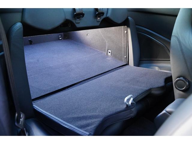 RCZ ベースグレード 左ハンドル6速ミッションターボ本革シート地デジナビETC前後コーナーセンサー禁煙クルーズコントロールシートヒーターヒルアシスト盗難防止ESP横滑防止アクティブリアスポ19インチアルミHIDオートライト(36枚目)