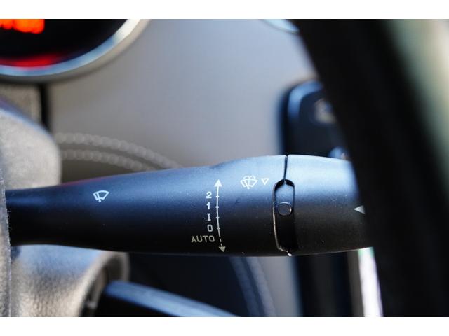 RCZ ベースグレード 左ハンドル6速ミッションターボ本革シート地デジナビETC前後コーナーセンサー禁煙クルーズコントロールシートヒーターヒルアシスト盗難防止ESP横滑防止アクティブリアスポ19インチアルミHIDオートライト(46枚目)