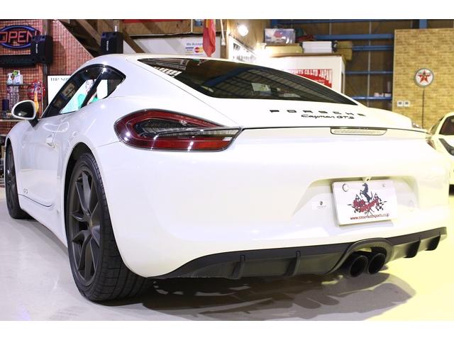 GTS 雨天未使用 スポーツクロノパッケージ アルミニウムパッケージ スポーツデザインステアリング スポーツエキゾーストシステム アルカンターラシート ウィンカー 5ターンシグナル(9枚目)