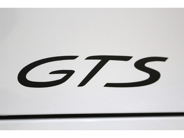 GTS 雨天未使用 スポーツクロノパッケージ アルミニウムパッケージ スポーツデザインステアリング スポーツエキゾーストシステム アルカンターラシート ウィンカー 5ターンシグナル(26枚目)