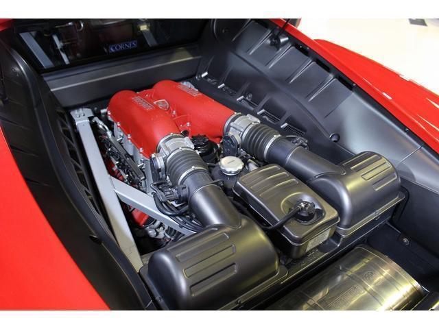 Ｆ４３０ Ｆ１　正規ディーラー車　デイトナシート　ロッソコルサ　左ハンドル　七宝焼きエンブレム　バックカメラ　イエローレブカウンター　キセノンヘッドライト　１９インチアロイホイール（19枚目）