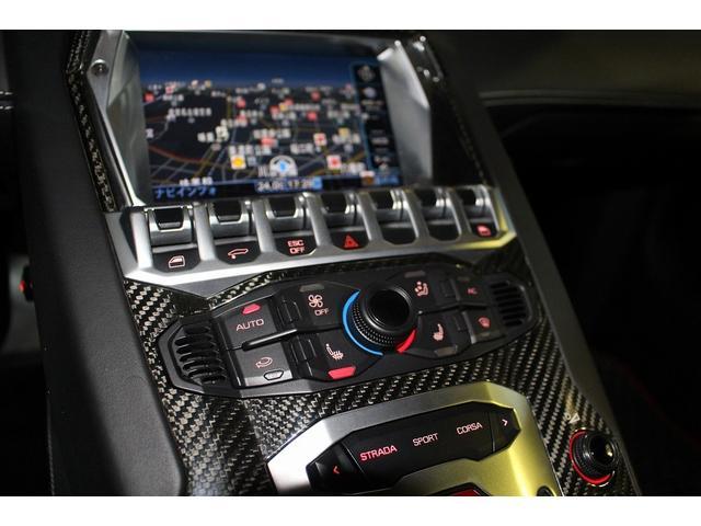 アヴェンタドール ＬＰ７００－４ロードスター　正規ディーラー車　バックカメラ　レッドブレーキキャリパー（15枚目）