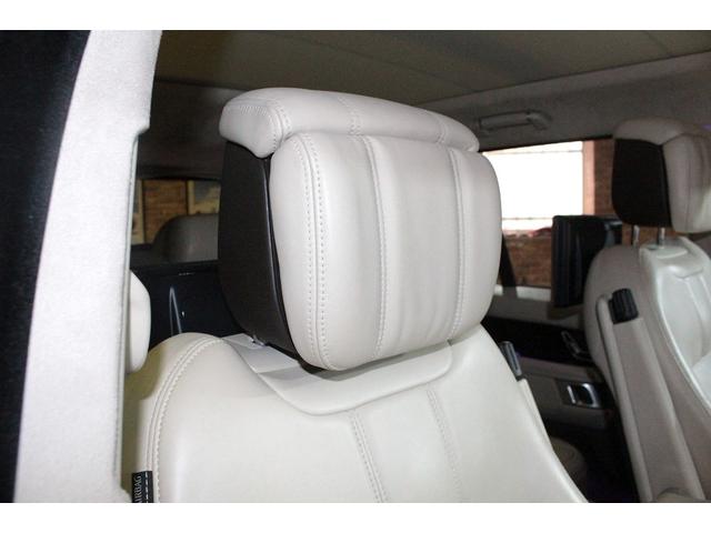 レンジローバー オートバイオグラフィー 後期モデル ピクセルLEDヘッドライト スライディングパノラミックルーフ ソフトドアクローズ MERIDIANサラウンドサウンドシステム テレインレスポンス2パーフォレイテッドセミアニリンレザーシート(16枚目)