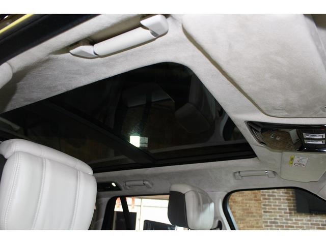 レンジローバー オートバイオグラフィー 後期モデル ピクセルLEDヘッドライト スライディングパノラミックルーフ ソフトドアクローズ MERIDIANサラウンドサウンドシステム テレインレスポンス2パーフォレイテッドセミアニリンレザーシート(17枚目)