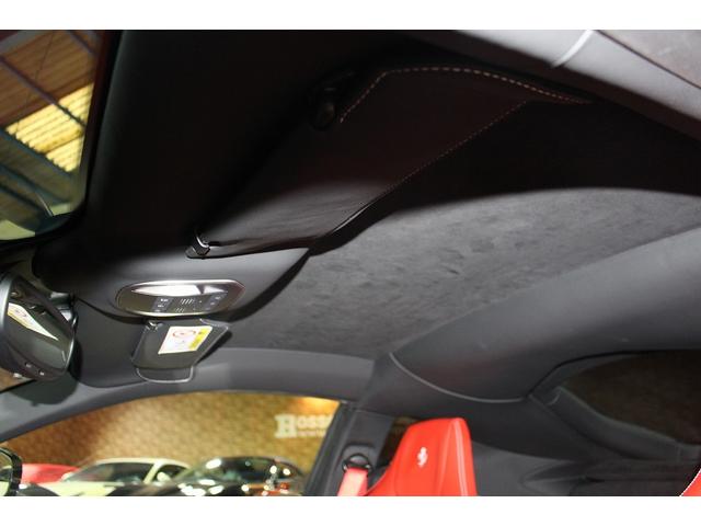 812スーパーファスト ベースグレード F1 DCT ・カーボンインテリア・オプションシート・ブリリアントマフラー・内装色レッド(18枚目)