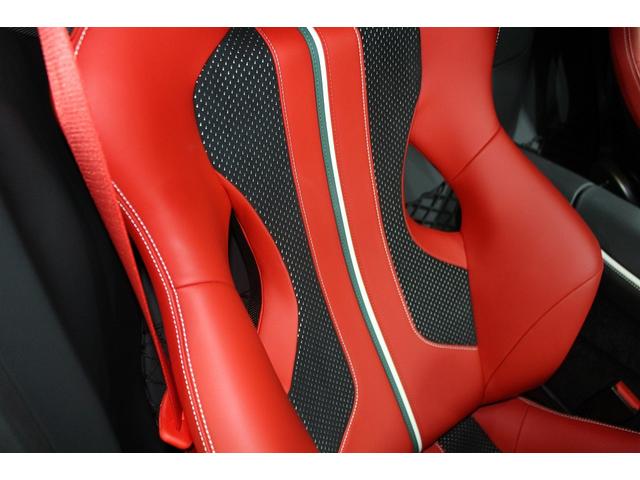 812スーパーファスト ベースグレード F1 DCT ・カーボンインテリア・オプションシート・ブリリアントマフラー・内装色レッド(50枚目)