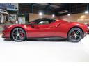■装備・オプション■Apple CarPlay(ACI1)/スマートフォン用ワイヤレス充電器(ZR1)/緊急通報システム(ESH1)