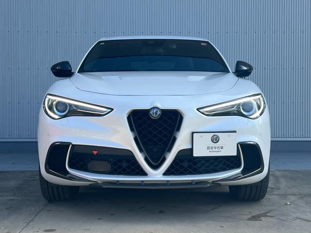 ステルヴィオ クアドリフォリオ　２．９リッター　Ｖ６ツインターボエンジン　４ＷＤ　５１０馬力（2枚目）