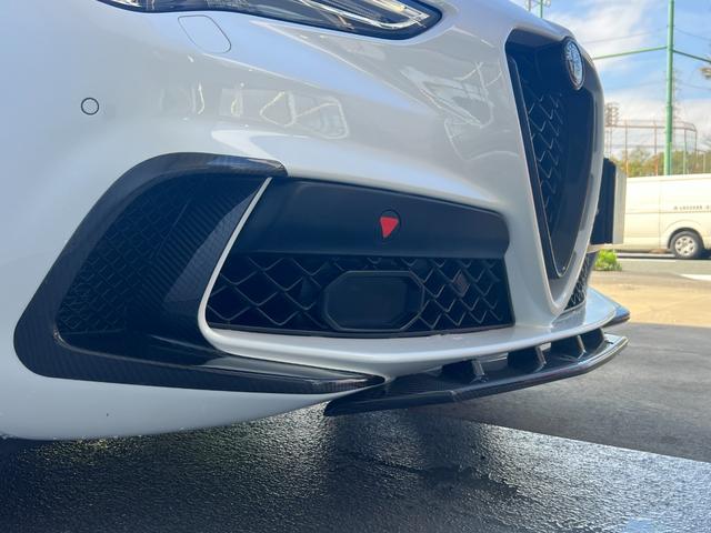 ステルヴィオ クアドリフォリオ　２．９リッター　Ｖ６ツインターボエンジン　４ＷＤ　５１０馬力（21枚目）